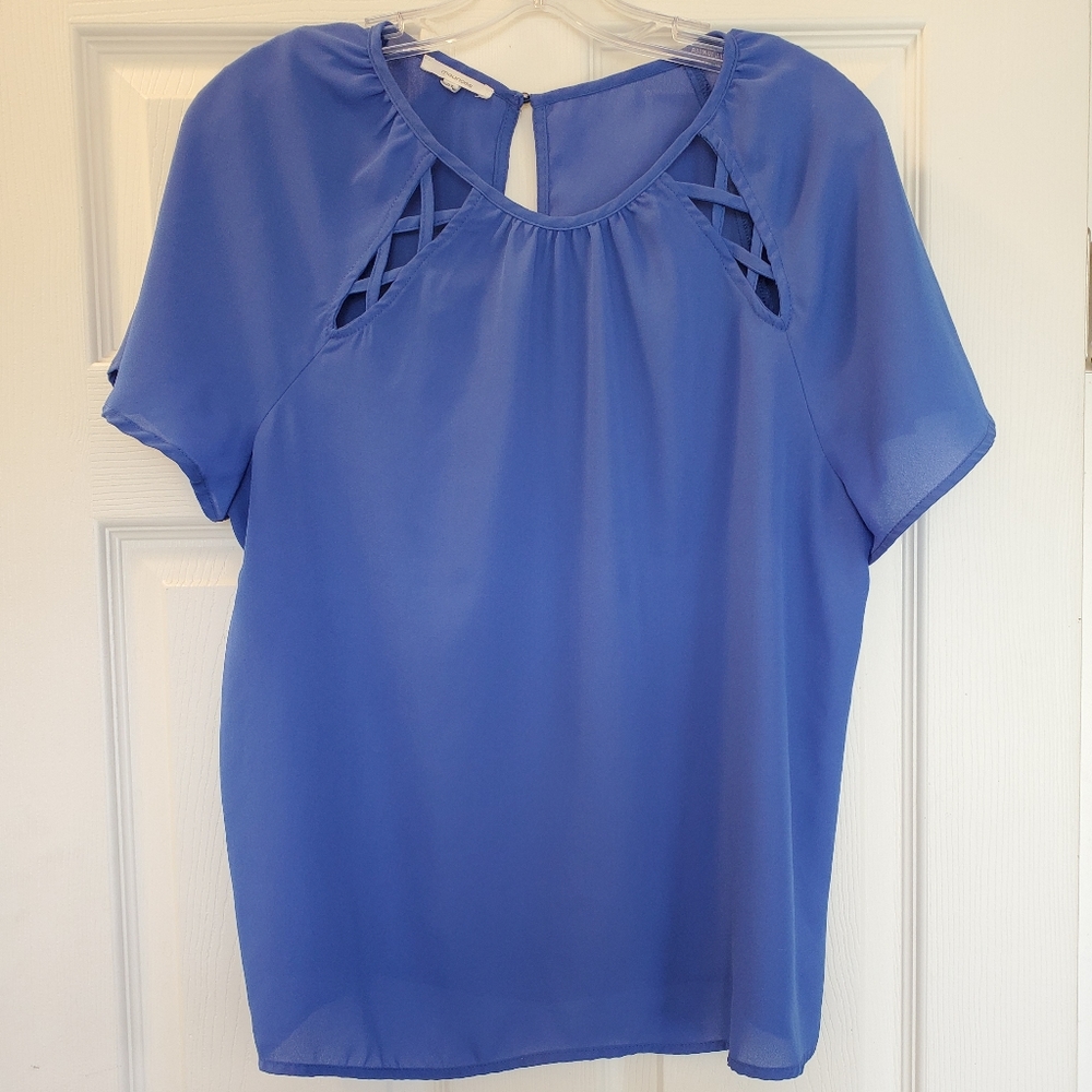 NWOT Blue Maurices top